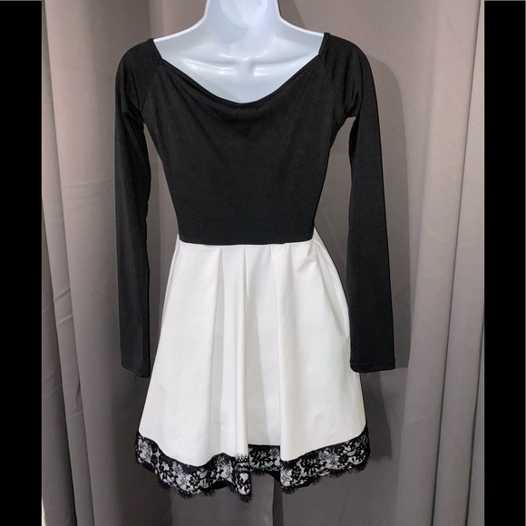 White and black dress - Picture 2 of 3